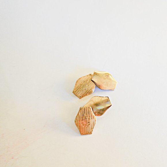 Antique Gold Cufflinks - Picture 1 of 2
